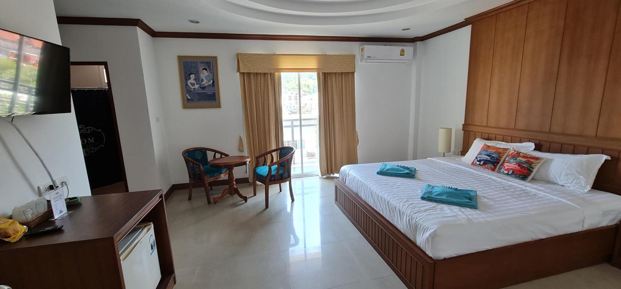 Pipikuku Hotel & Restaurant Patong Esterno foto